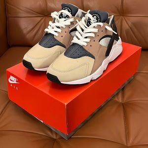 Nike Air Huarache Storm Grey